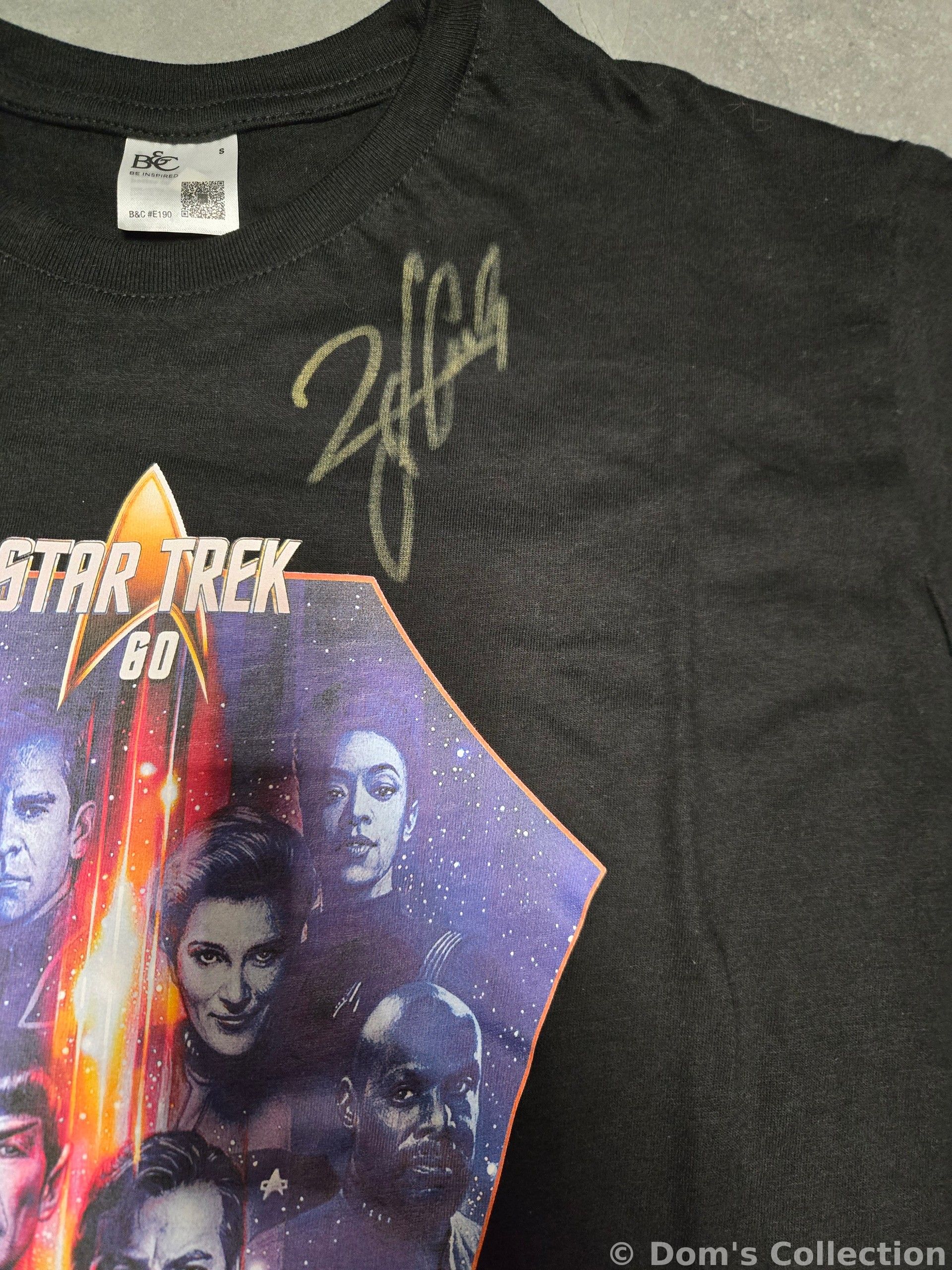 Le t-shirt Star Trek 60th par Tsuneo Sanda